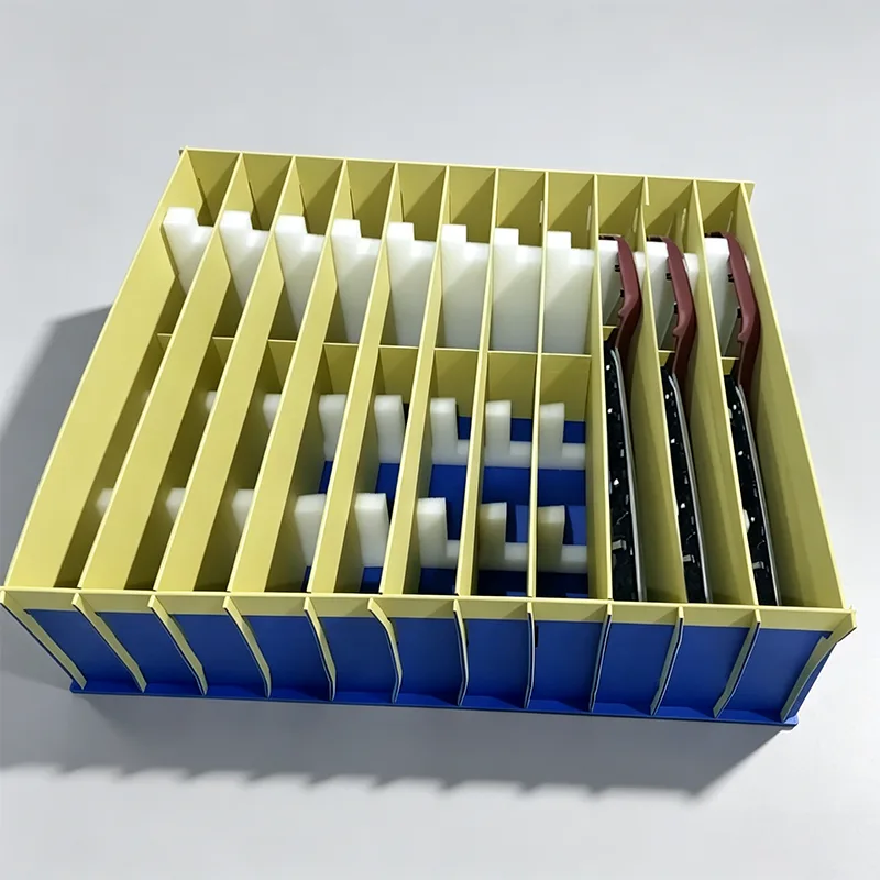 Emballage de protection en carton nid d'abeille PP pour intérieurs automobiles